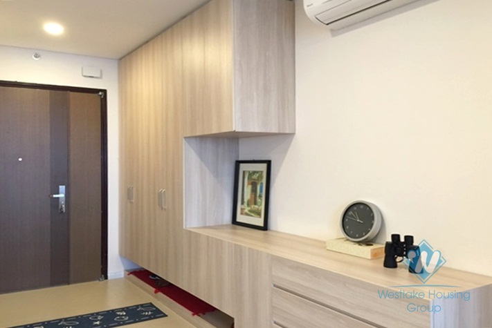 2 bedroom apartment for rent in Mipec Riverside, Long Bien District, Hanoi